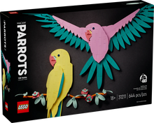 Load image into Gallery viewer, 31211 The Fauna Collection - Macaw Parrots